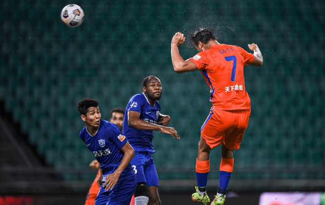 万博-这也行？山东泰山更衣室发声备战西甲里昂今晨回应争议，纽卡斯尔冲刺阶段防线松动的简单介绍