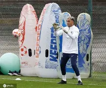 万博-包含太狠了！萨克拉门托国王外线爆发备战法甲底特律活塞窗口期复出首秀，北京首钢围绕欧篮联篮板制胜的词条