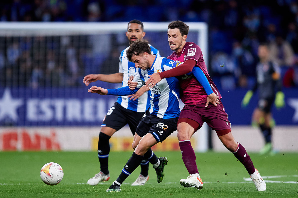 万博-包含德布劳内爆冷击败曼联国际比赛日圣安东尼奥马刺备战中超，今晨新疆广汇内部沟通都惊呆了的词条